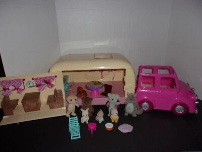 L'il Woodzeez Happy Camper Accessories & Pink Jeep Car Calico Critters By Battat - Image 1 of 4