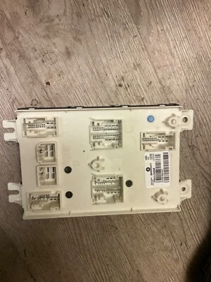 Dodge Journey 2014 2015 módulo de control de carrocería computadora BCM BCU 68226576AB 14 15 Foto 1 de 4