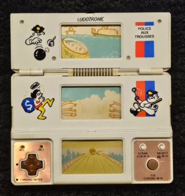 LUDOTRONIC Police Aux Trousses  vintage handheld electronic tri-screen game WORK - Image 1 of 4