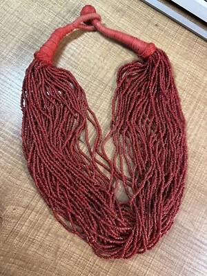 Collana Nazionale Ucraina Storica In Vetro Tipo Corallo Rosso 40 File Etica 60cm - Immagine 1 di 4