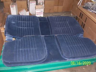 Asiento de banco trasero Coupe Deville 1983 fabricante original usado Cadillac 1980 1981 1982 1984 Foto 1 de 4
