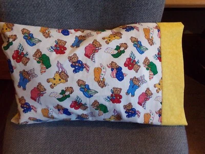 TODDLER PILLOWCASE 2 SIDED BEARS W/ BLANKIE/ GOLD CUFF  COTTON  12" X 18" #9817 - Image 1 of 4