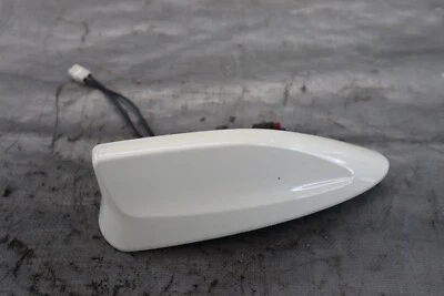 2017 SUBARU WRX STI EJ257 2.5L 原始设备制造商 EXTERIOR ROOF ANTENNA ASSY #2624 — 第 1/4 张图片