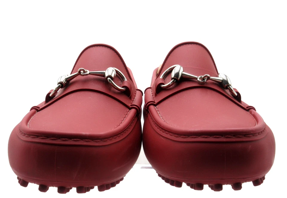 Mocassins masculinos de borracha vermelha Gucci tamanho 7 Reino Unido, 8 EUA - Imagem 1 de 4