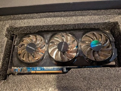 Gigabyte GV-R787OC-2GD Graphics Card Radeon HD 7870 2GB HDMI DVI-I Min - Image 1 of 4