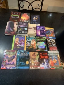 RL Stine Book Lot - Imagen 1 de 15