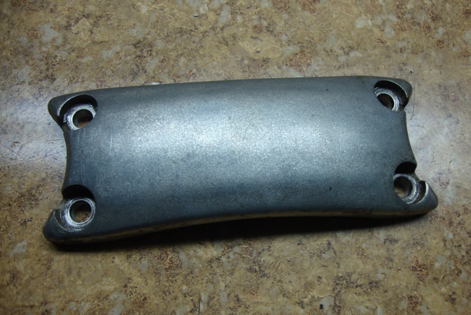 Yamaha Venture XVZ 12 1200 XVZ1200 D 1985 puente de horquilla 1983 soporte de soporte de montaje  Foto 1 de 1