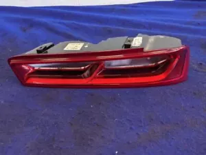 2016-2018 Chevrolet Camaro LS LT SS Passenger Taillight Lamp Lens New Take Off - Foto 1 di 12