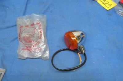 NOS 本田 33450-MK7-671 转轮信号组件,L. FR.  复古700 阴影 1986 - 1987 — 第 1/4 张图片