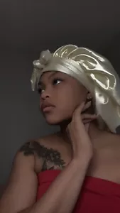 Silk Bonnet for Sleeping Women Satin Bonnet Double Layer Golden - Picture 1 of 10