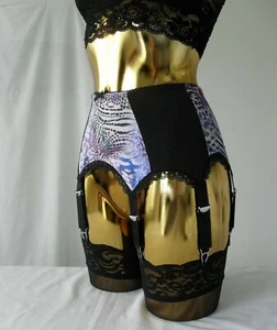 Blue/Mauve Leopard Animal Print 8 Strap Designer Suspender Belt 31-34 Inch Waist - Picture 1 of 10