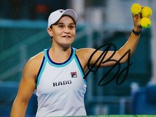 ASHLEIGH BARTY AUTOGRAPH. TENNIS. WIMBLEDON. 