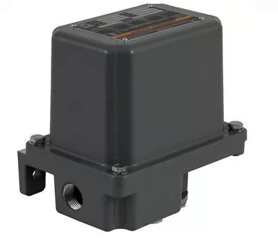 Interruptor de presión 9013GHR2J63PX Telemecanique 145-175 psi NEMA 4/7 NUEVO Foto 1 de 2