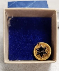Gold Metal 6 point Star PIN Theta Alpha Phi  Signed on back Vintage - Picture 1 of 7