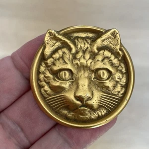 Vintage Cast Brass Cat Head Brooch Repousse 1 1/2” Diameter - Picture 1 of 3