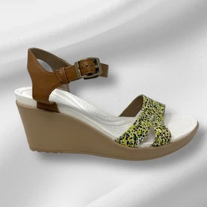 NEW Crocs Women's Leigh II Ankle Strap Stylish Graphic Print Wedges Size 10 - Picture 1 of 7