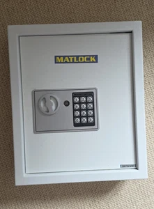 Matlock Electronic Key Safe (40 Keys) - Picture 1 of 4