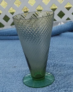 Anchor Hocking Spiral Green Depression Glass Tumbler (F24) - Picture 1 of 3