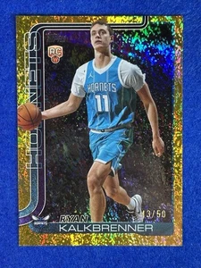2025 Topps NBA Flagship Ryan Kalkbrenner Gold 43/50 Rookie RC Charlotte Hornets - Picture 1 of 3