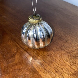 Vintage Christmas Ornament Glass Ball Silver Kugel ? 2 1/2" round - Picture 1 of 7
