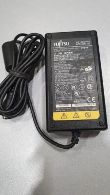 Fujitsu CP041551-01 Netzteil 19V 3.16A Gebraucht Aktiv Ohne Stromkabel - Bild 1 von 4