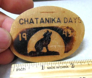 1993 Chatanika Days Alaska Holz Sammler Magnet, Spring Outhouse Race Festival - Bild 1 von 2