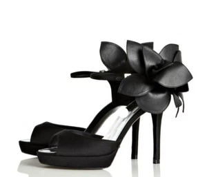 Karen Millen Black Flower Pump - Picture 1 of 9