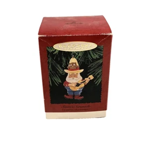 Hallmark Andenken Ornament Weihnachten Santa's Serenade Cowboy 1995  - Bild 1 von 3
