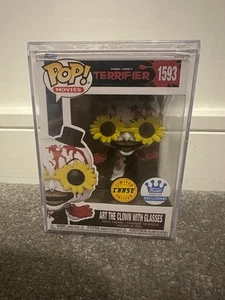 Funko Pop! Kunst Der Clown mit Brille - Terrifier | Chase (Blutig) | #1593 | NEU - Bild 1 von 6