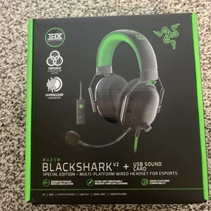 Razer Blackshark V2 +USB Sound Card Special Edition Esports Wired Headset. New - Picture 1 of 5
