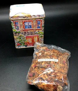 Lillian Vernon Snowy Christmas House Tin with Sealed Bag of Potpourri VTG 1988 - Picture 1 of 14