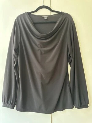 Top negro manga larga cuello en V halógeno talla XXL Foto 1 de 4