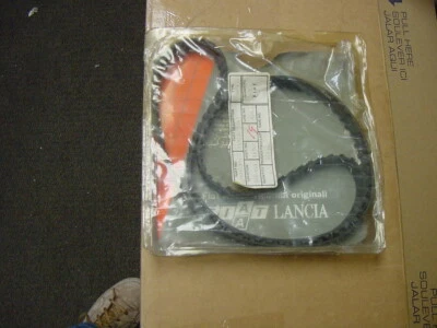 Nueva correa de distribución de fábrica Fiat X1/9 X19 Regatta Ritmo Uno 128 para motor 1500 Foto 1 de 3