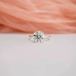 Anillo de diamantes de corte redondo de oro amarillo de 14 quilates de 2 quilates certificado por IGI GIA HRD creado en laboratorio - Imagen 1 de 12