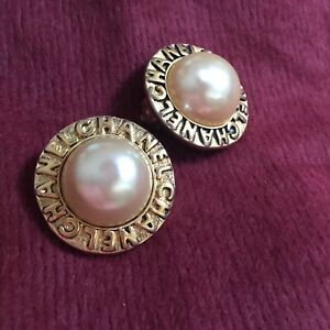 1980 FAUX PEARL CHANEL FRANCE GOLD TONE BUTTON CLIP-ON EARRINGS ~ 1"W. 3/4”H.