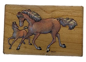 Estampilla de goma para toda la noche medios yegua y potro caballos 182F tarjetas montadas en madera regalo - Imagen 1 de 5