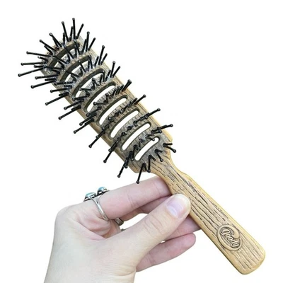 Cepillo de pelo secado por soplado ventilado desenredante de 7,5" de grano de madera usado de colección, hecho en EE. UU. Foto 1 de 4