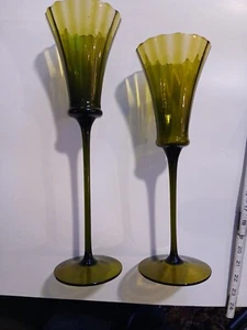 Empoli fluettiertes Paar olivgrüne langstielige Vase Typ Dekor 13,5" und 16" MCM - Bild 1 von 2