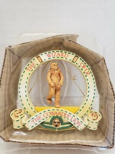 Anillo ENESCO 1989 El león cobarde mago de OZ 50 años Adorno de Navidad - Imagen 1 de 4