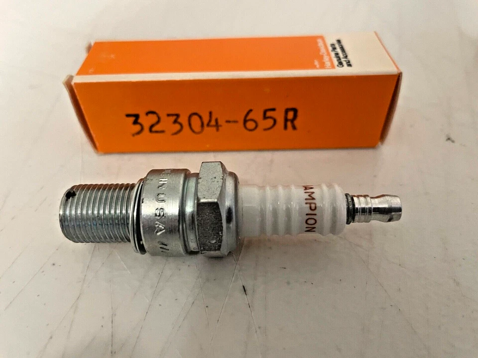 TWO 2 NOS Harley Davidson Spark Plugs 32304-65R N52R Sprint ERS 69-71 USA (557 - Image 1 of 4