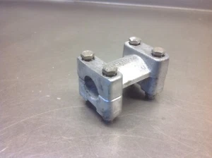 Polaris Classic Touring Rmk Xc Trail 1991-2010 Handlebar Block Holder 20122910 - Picture 1 of 3