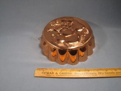 Panela Bundt de cobre vintage década de 1970 - Imagem 1 de 4