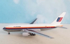 1:400 Aeroclassics UNITED BOEING 767-200 Passenger Airplane Diecast Plane Model - Bild 1 von 1