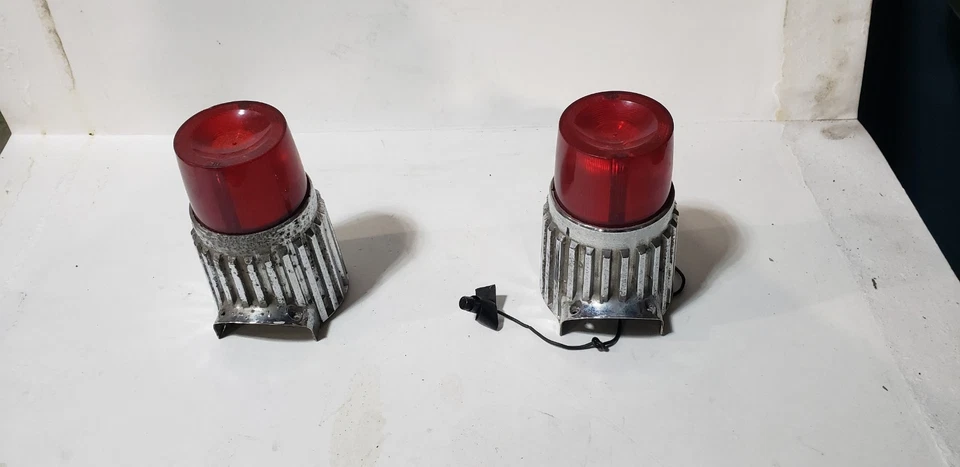 Par de 1961 Plymouth Fury lanterna traseira OEM lente Belvedere USADA - Imagem 1 de 4