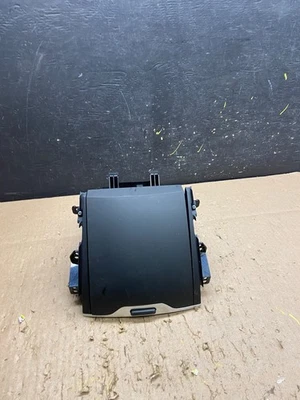 Оригинальный отсек для хранения на центральной приборной панели Hyundai Sonata 2011–2014 годов выпуска t6274 DG - Изображение 1 из 4