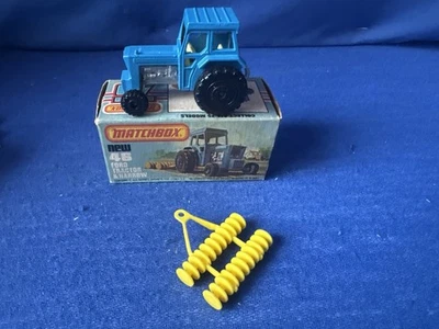 MATCHBOX LESNEY MB 46 FORD TRACTOR & HARROW VINTAGE 1978 IN ORIGINAL BOX - Image 1 of 4