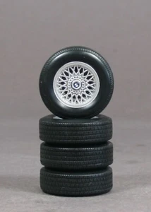 Llantas de aluminio BMW M3 E30 BBS 15 pulgadas conversión accesorios tuning 1/18 - Imagen 1 de 1