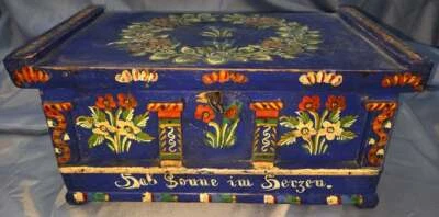 Hand Painted Box   from Black Forest ~ 1900 - Image 1 of 4
