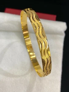 Classy Dubai Handmade Bangle Bracelet In 916 Stamped 22K Yellow Gold - Picture 1 of 12