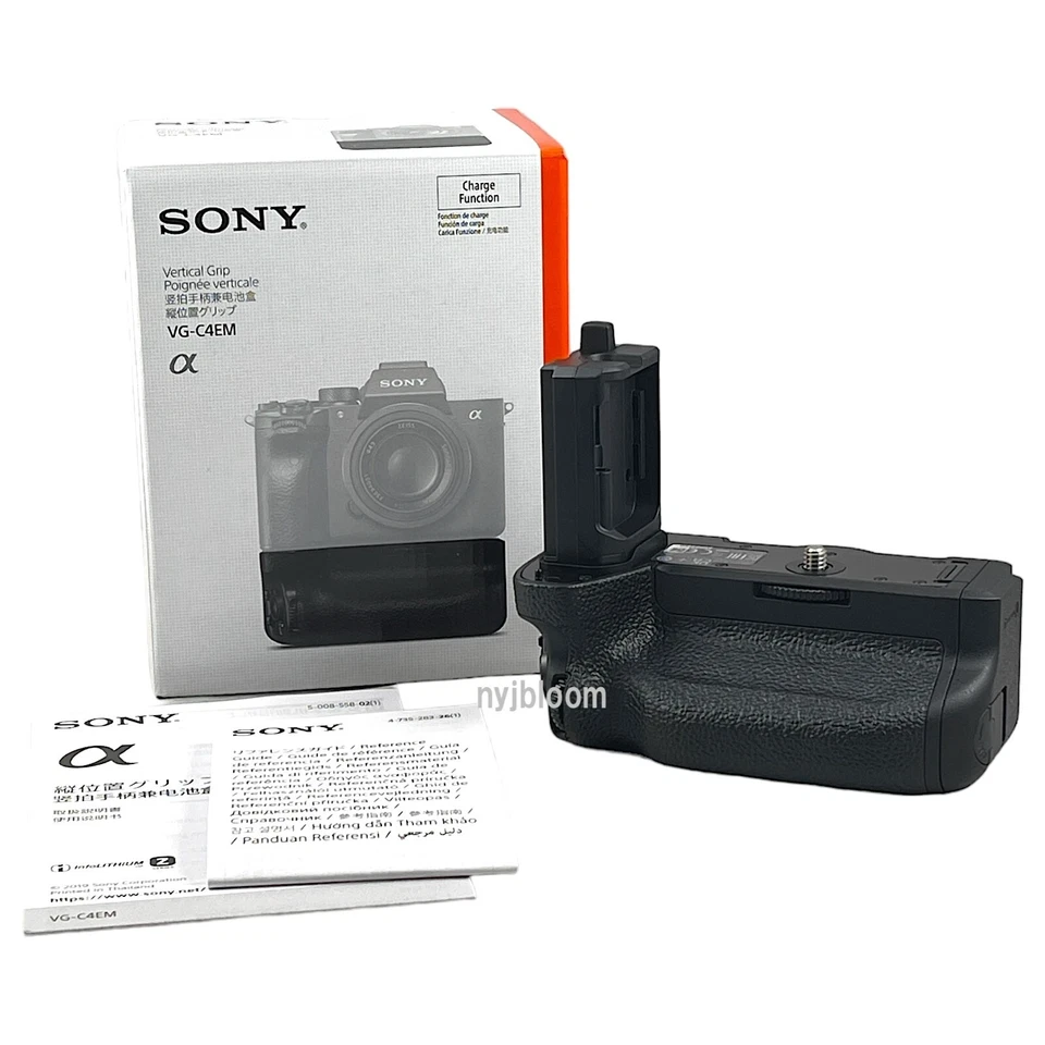 New SONY VG-C4EM Vertical Battery Grip for α7RV, α7IV, α7RIV, α7SIII, α9II - Image 1 of 4